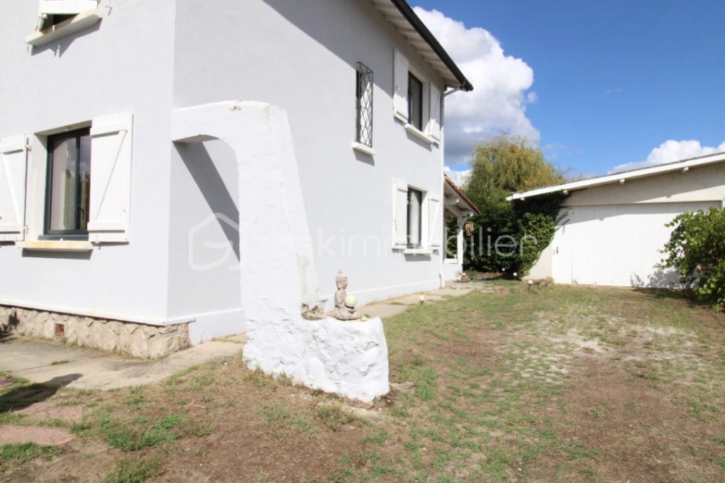 Vente Maison 112m² 6 Pièces à Mont-de-Marsan (40000) - Bsk Immobilier